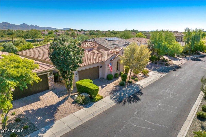 44-View up the Street!