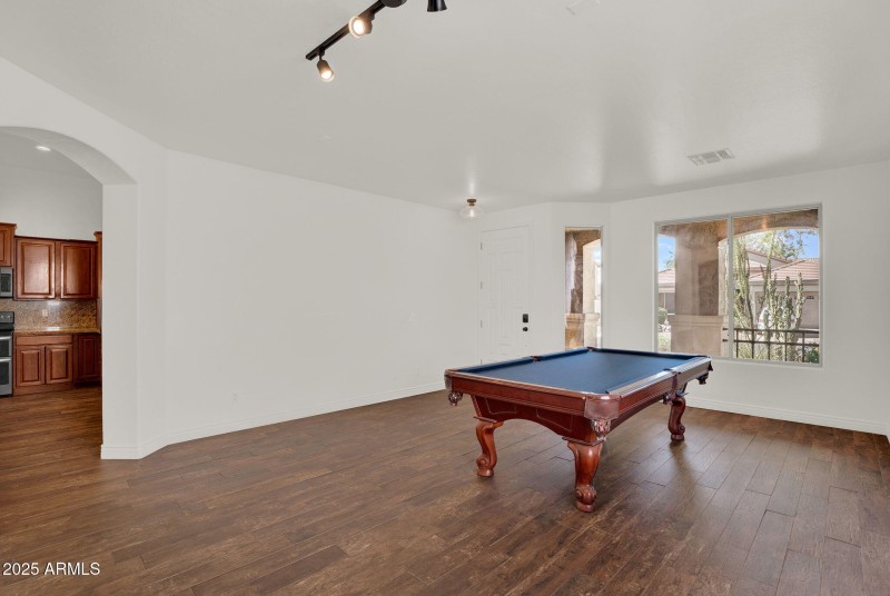 14-web-or-mls-7431 E Norwood St-14