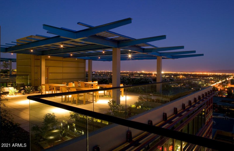 Optima_Real_Estate_Biltmore_Towers_Night