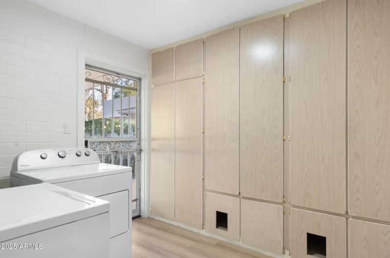 Laundry Room & Pantry