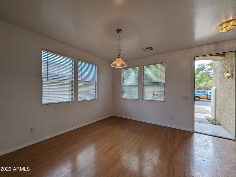 3330 W SAINT ANNE AVE