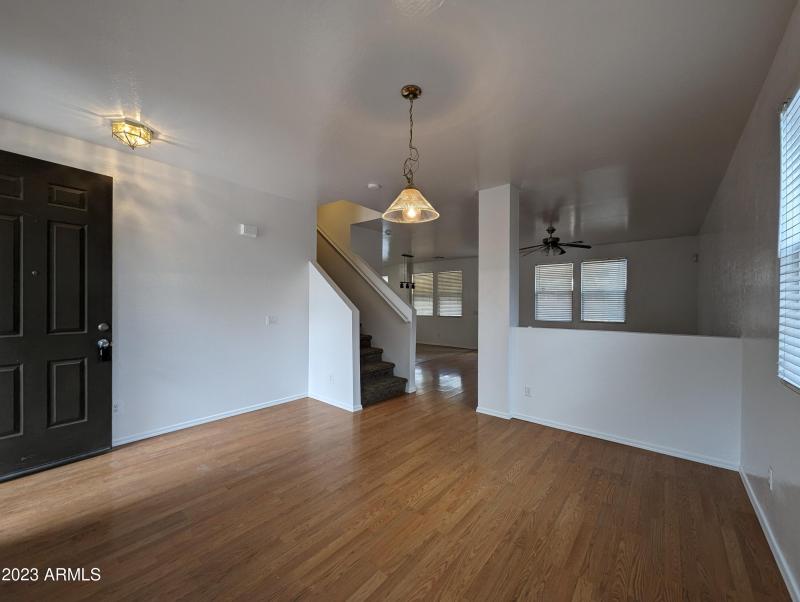 3330 W SAINT ANNE AVE