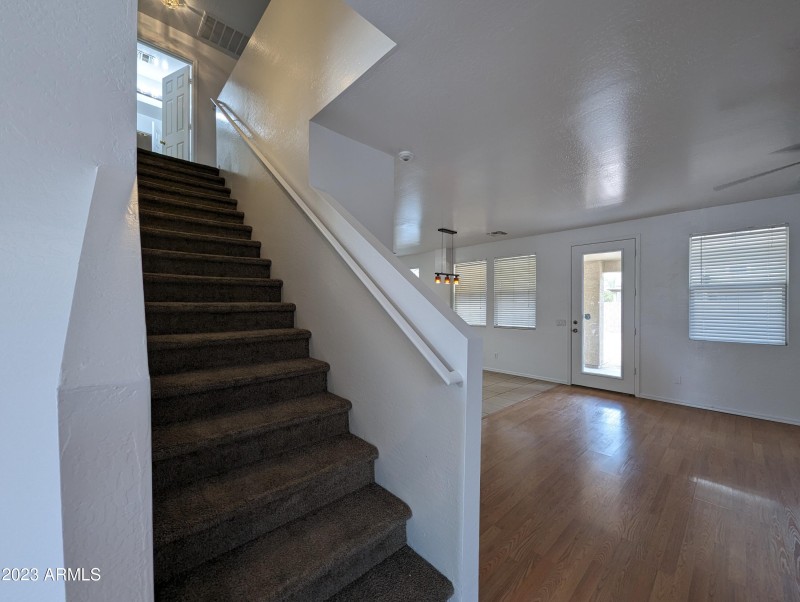 3330 W SAINT ANNE AVE