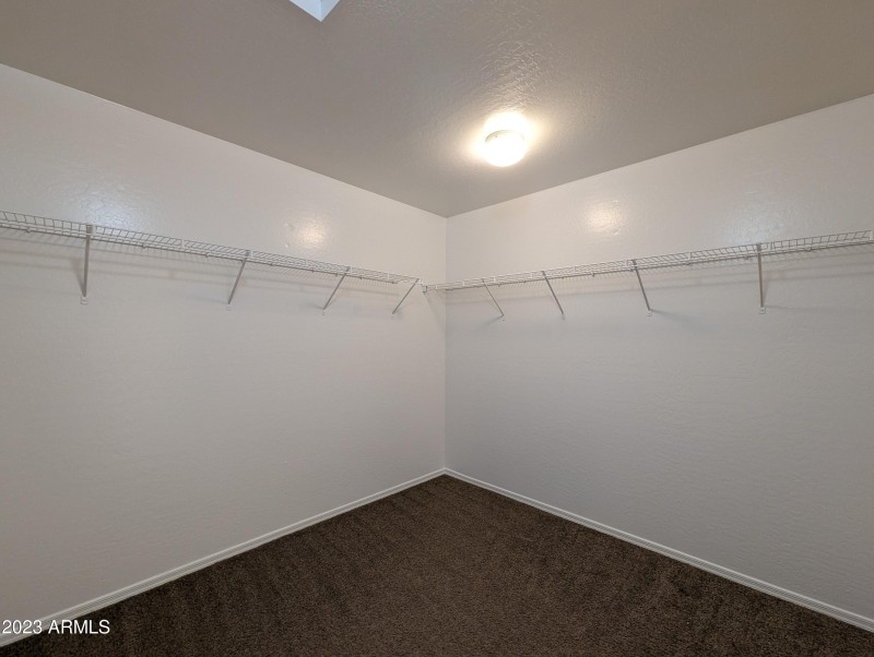 3330 W SAINT ANNE AVE