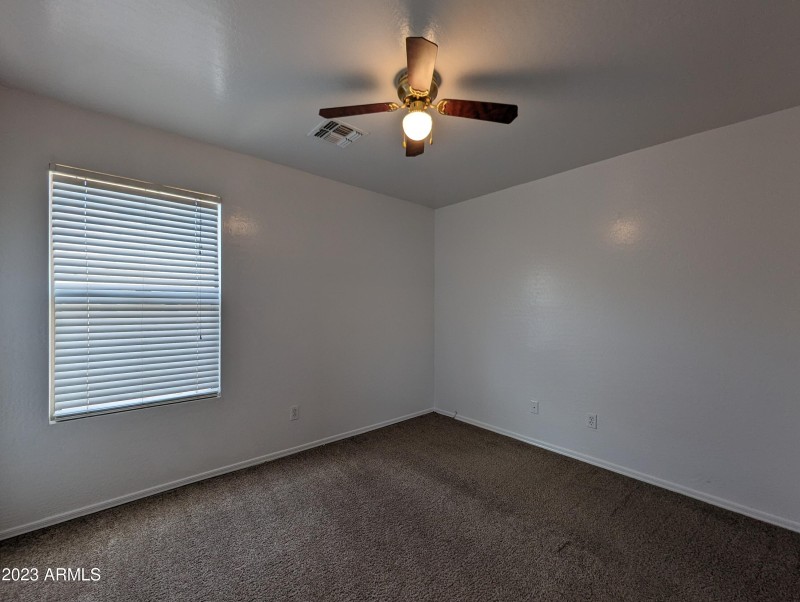 3330 W SAINT ANNE AVE