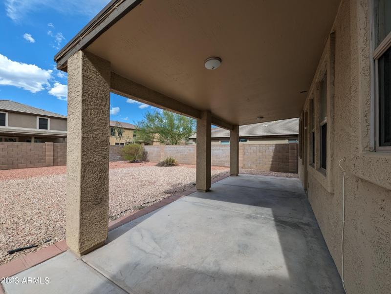 3330 W SAINT ANNE AVE