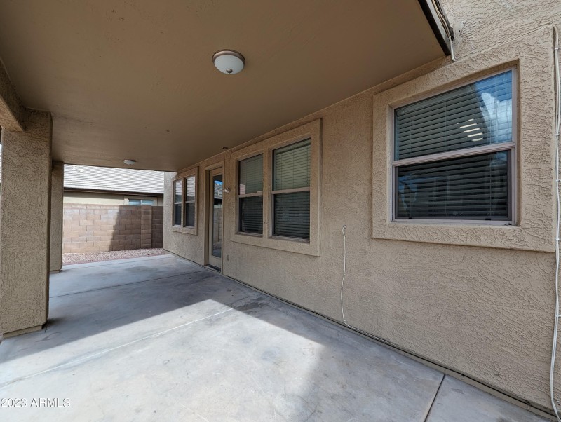 3330 W SAINT ANNE AVE