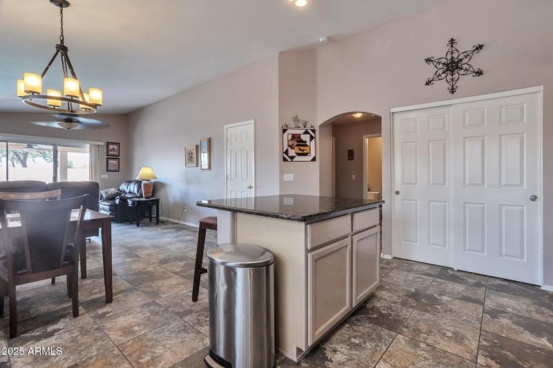 10-web-or-mls-QPT Photo - MEP_7340