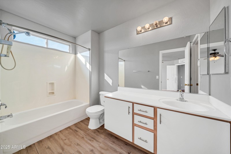 12753 W Pershing St-18