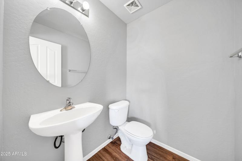 12753 W Pershing St-19