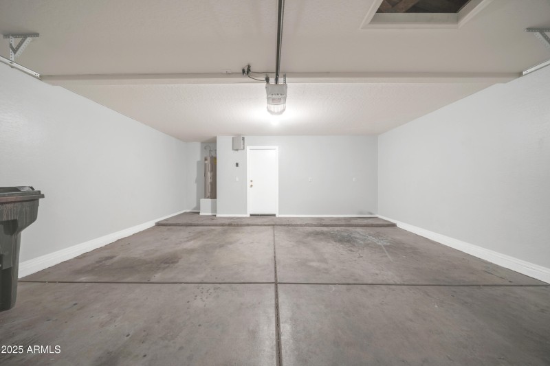 12753 W Pershing St-29