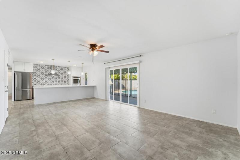 1644 E Broadmor Dr-20