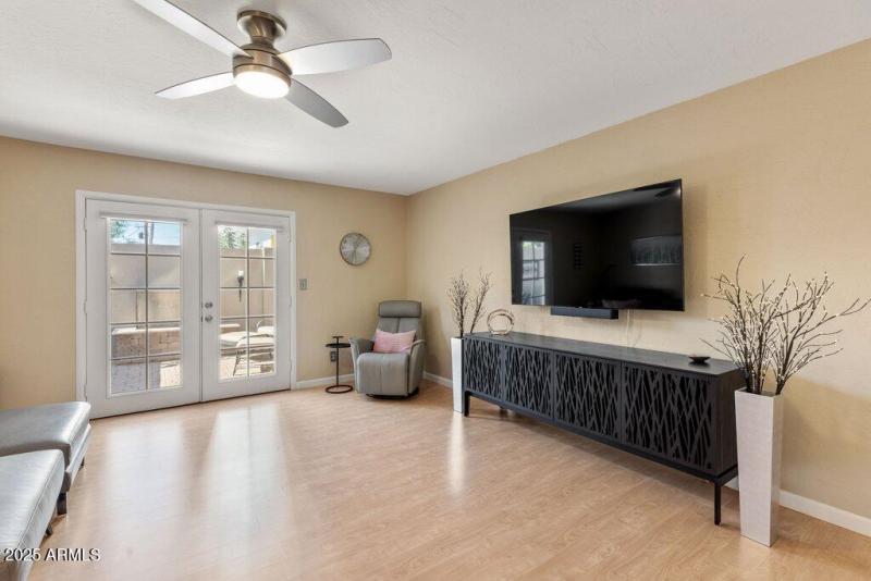 Neutral Easy Care Flooring