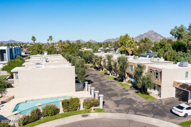 Regency Circle Overview