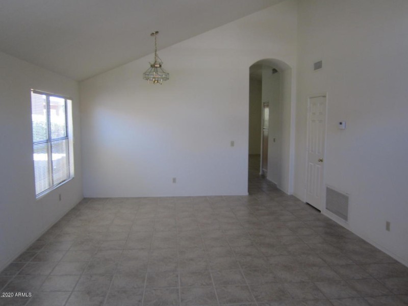 20130606191222353698000000-o