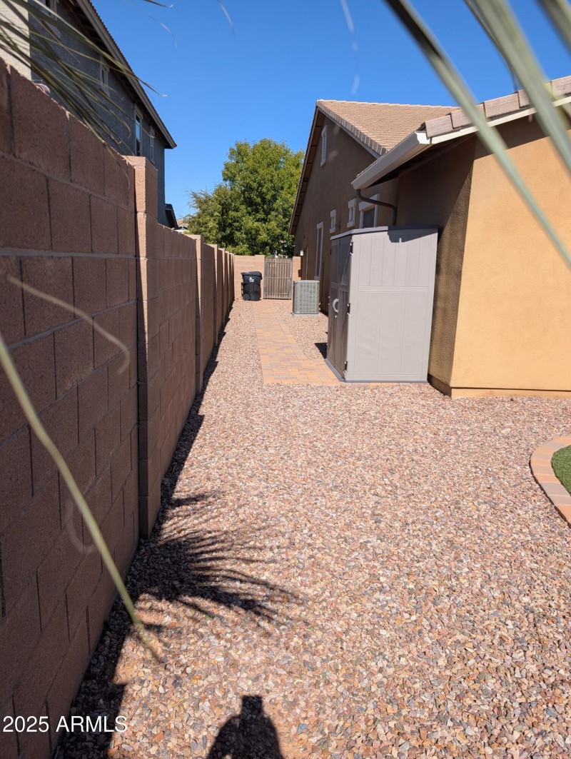 PXL_20251030_191809311.MP