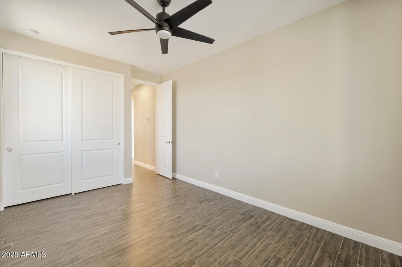 256 W Perkins St San Tan-large-037-017-W