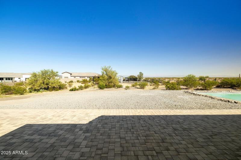 256 W Perkins St San Tan-large-055-081-W