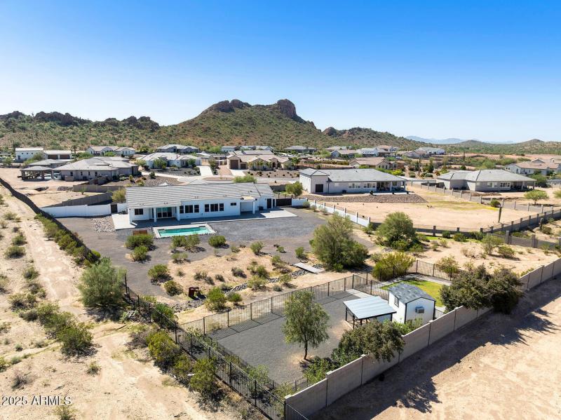 256 W Perkins St San Tan-large-067-086-W