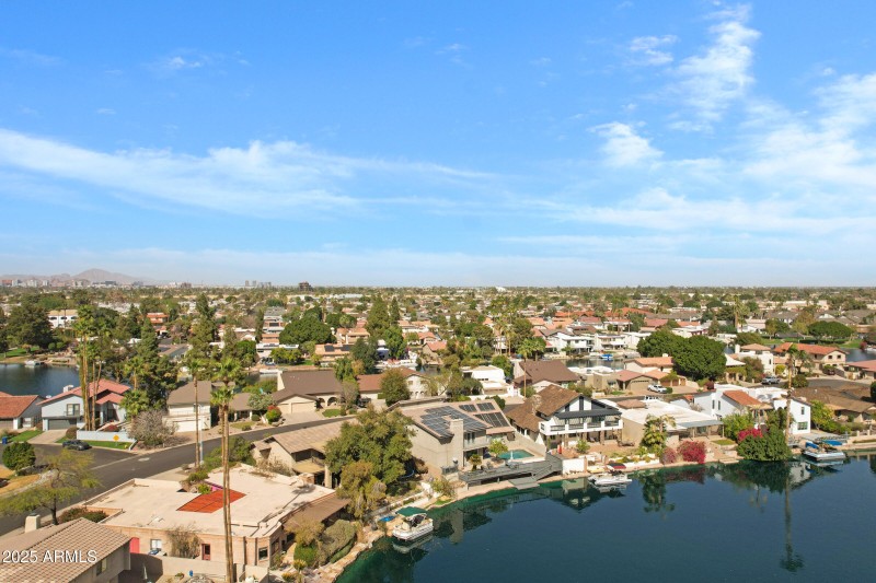 1323 E Whalers Way-85