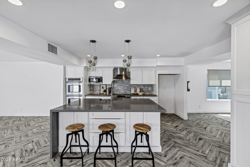 1323 E Whalers Way-9