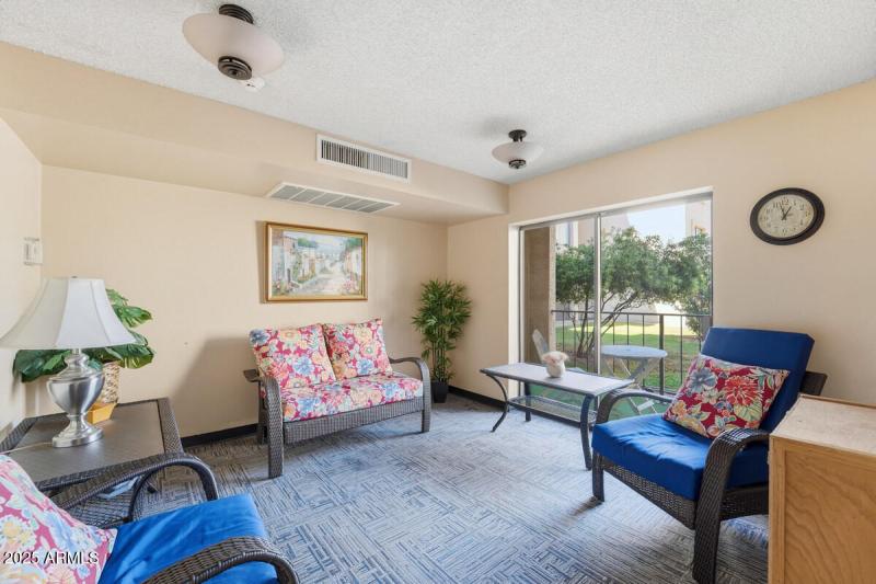 3033 E Devonshire Ave, Unit 1023-26