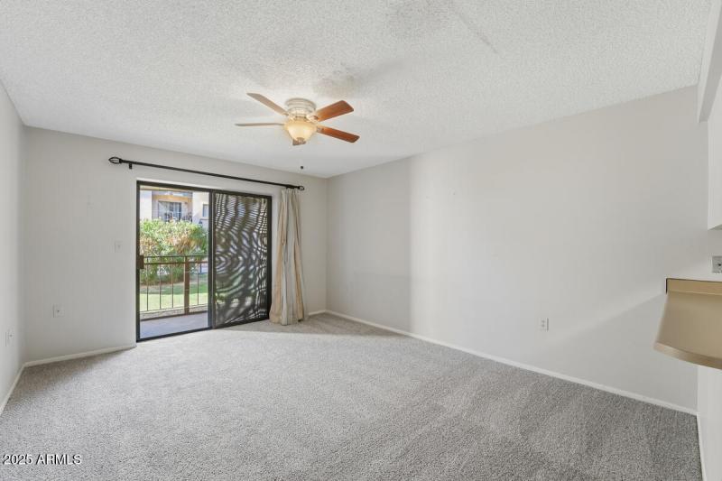 3033 E Devonshire Ave, Unit 1023-10