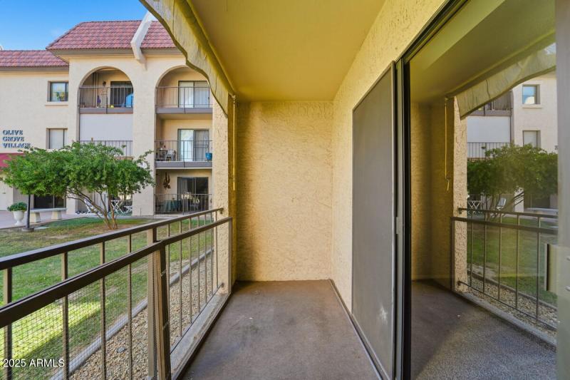 3033 E Devonshire Ave, Unit 1023-20