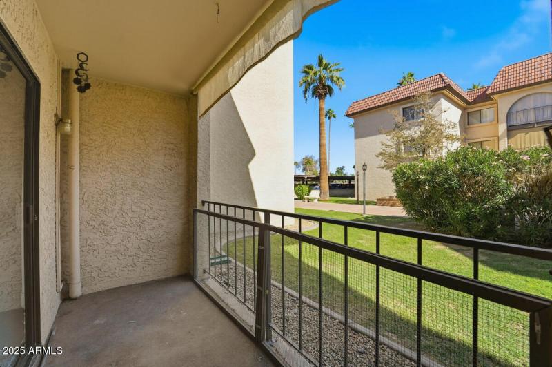 3033 E Devonshire Ave, Unit 1023-21