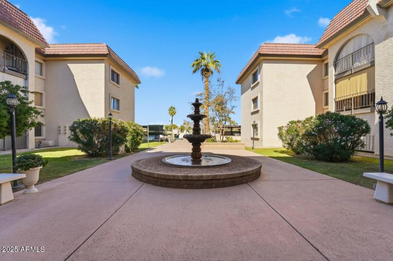 3033 E Devonshire Ave, Unit 1023-29