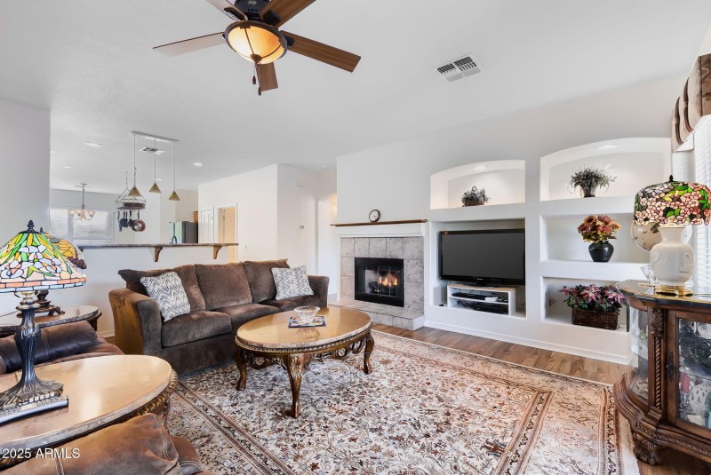 005___3530 E Firestone Dr