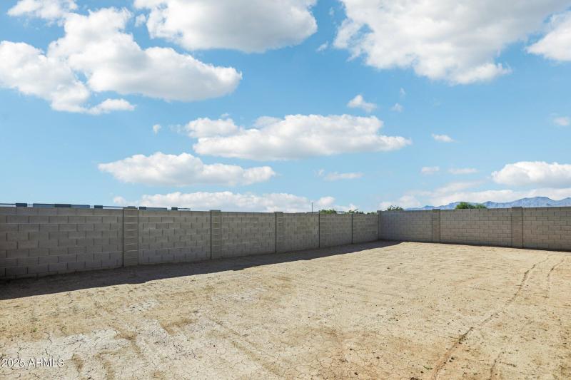 35-web-or-mls-W Brown St-S2910-035