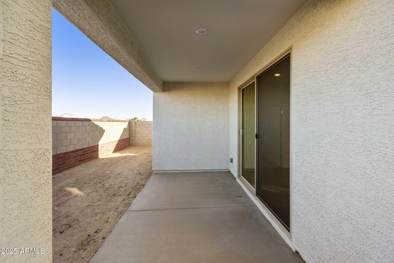 COVERED BACK PATIO