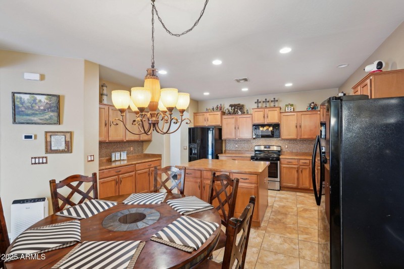 13-web-or-mls-W Victory Way-013