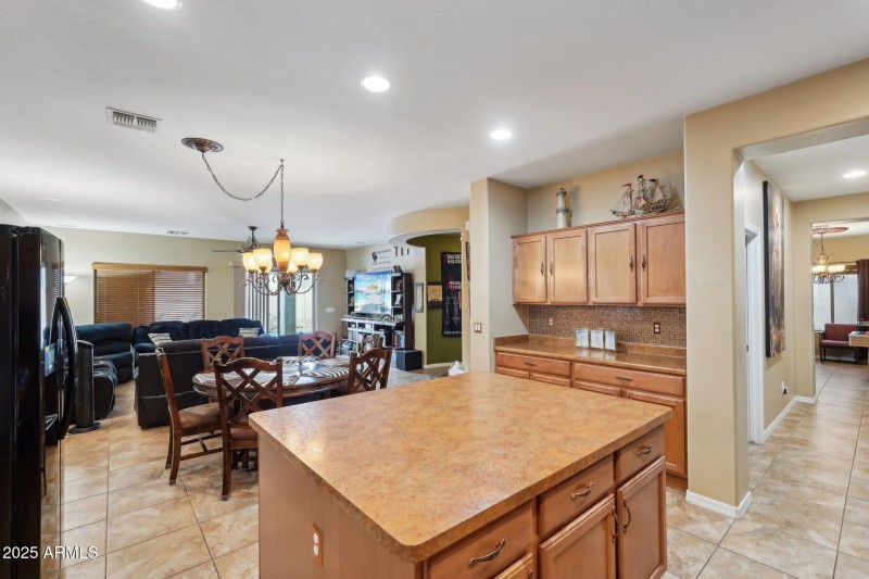 14-web-or-mls-W Victory Way-014