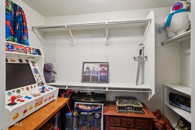 50-web-or-mls-W Victory Way-050