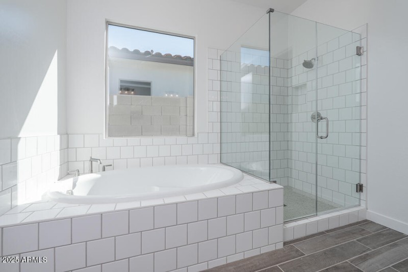 Tri Pointe Soleo 243 - Primary Bath-2MLS