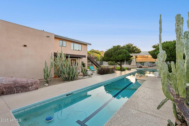 69-web-or-mls-11816-n-bancroft-dr