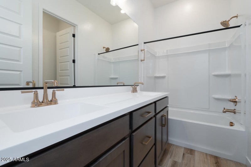 Tri Pointe Soleo 645 - Bath 3-1MLS