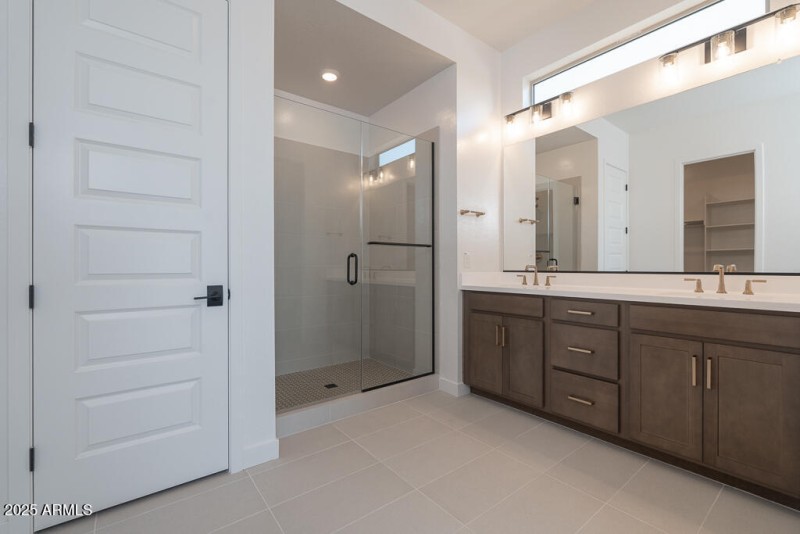 Tri Pointe Soleo 645 - Primary Bath-1MLS