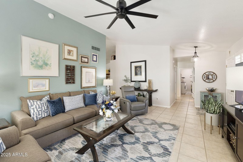 large-019a2ac4-c869-73b7-87d2-f82df8fed6