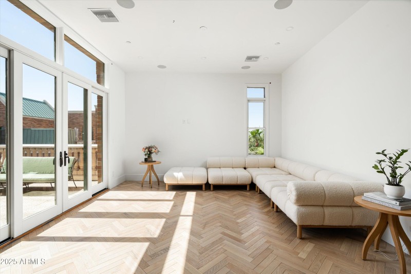 Living space with all the natural light