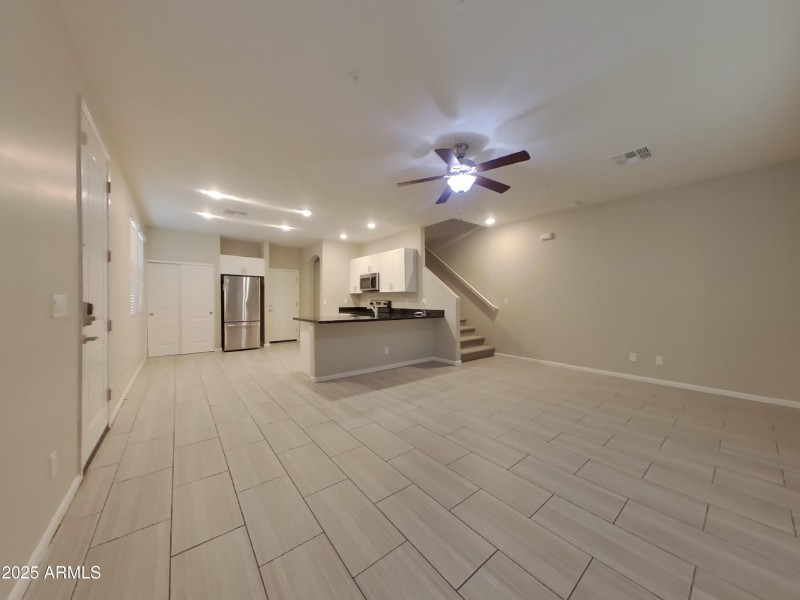 1_pc_7YaYqNuCUA_jGcFeM0LSX_layout_0