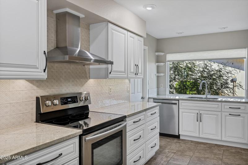 11639 S Jokake St-17