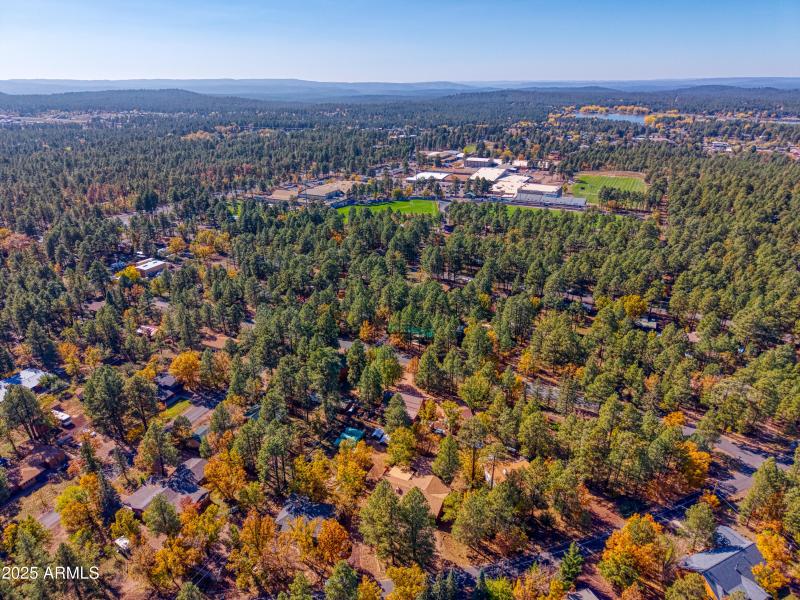 DJI_20251029124345_0035_D_AuroraHDR2019-