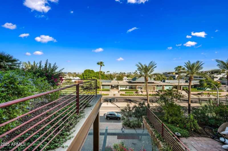 23-7167ERVD4008-ocupix