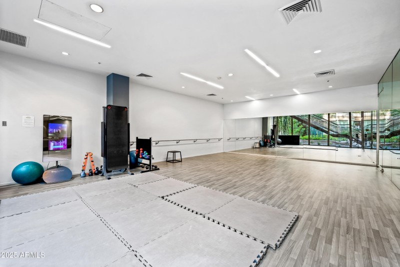 16-OptimaCamelview-ocupix-Comm