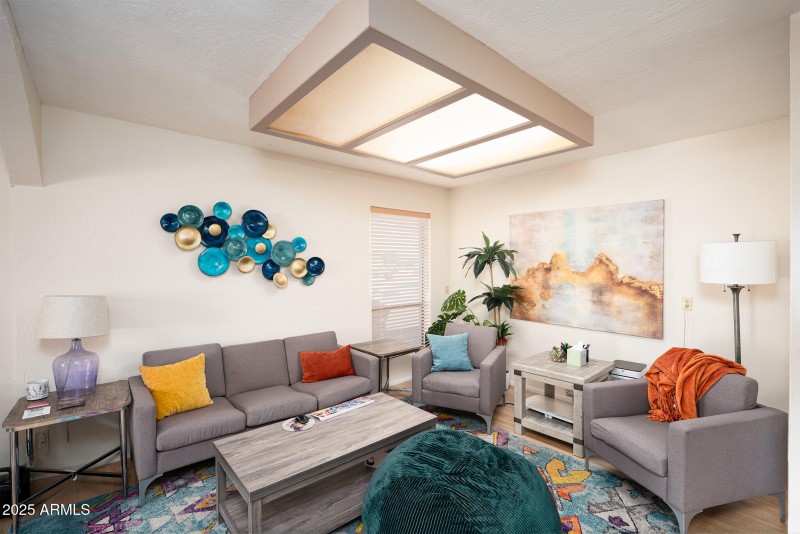 EIland Plaza_Office 1_5