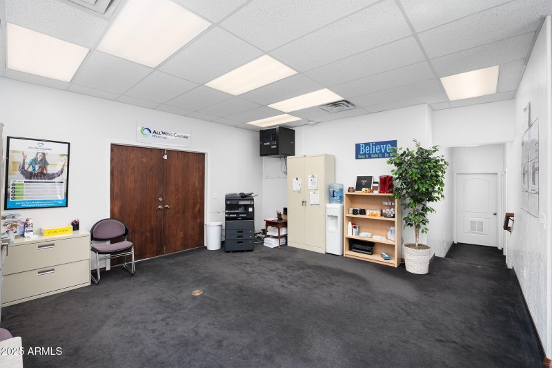 EIland Plaza_Office 4_4