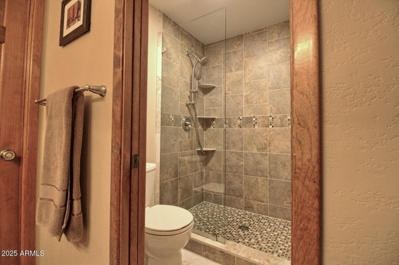 84 master bath landscape